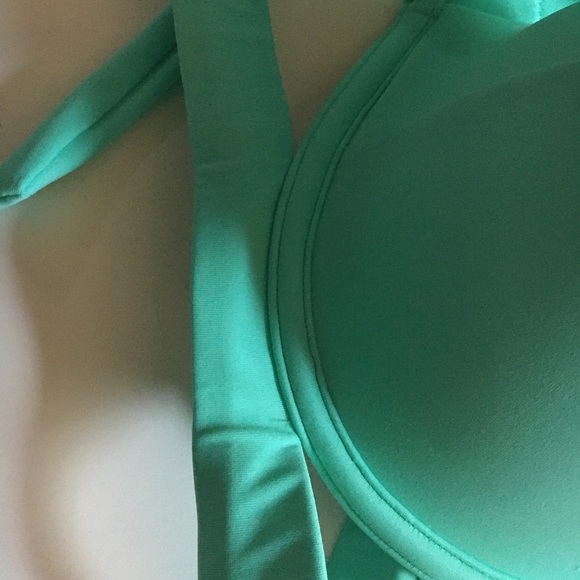 Victoria’s Secret Hottie Halter Bikini Top - Picture 6 of 8